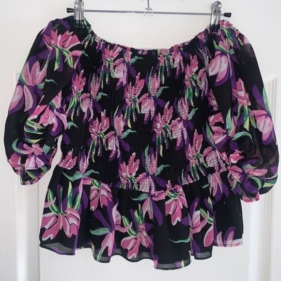Puff Sleeve Floral Ruched Crop Top - Picture 3 of 12
